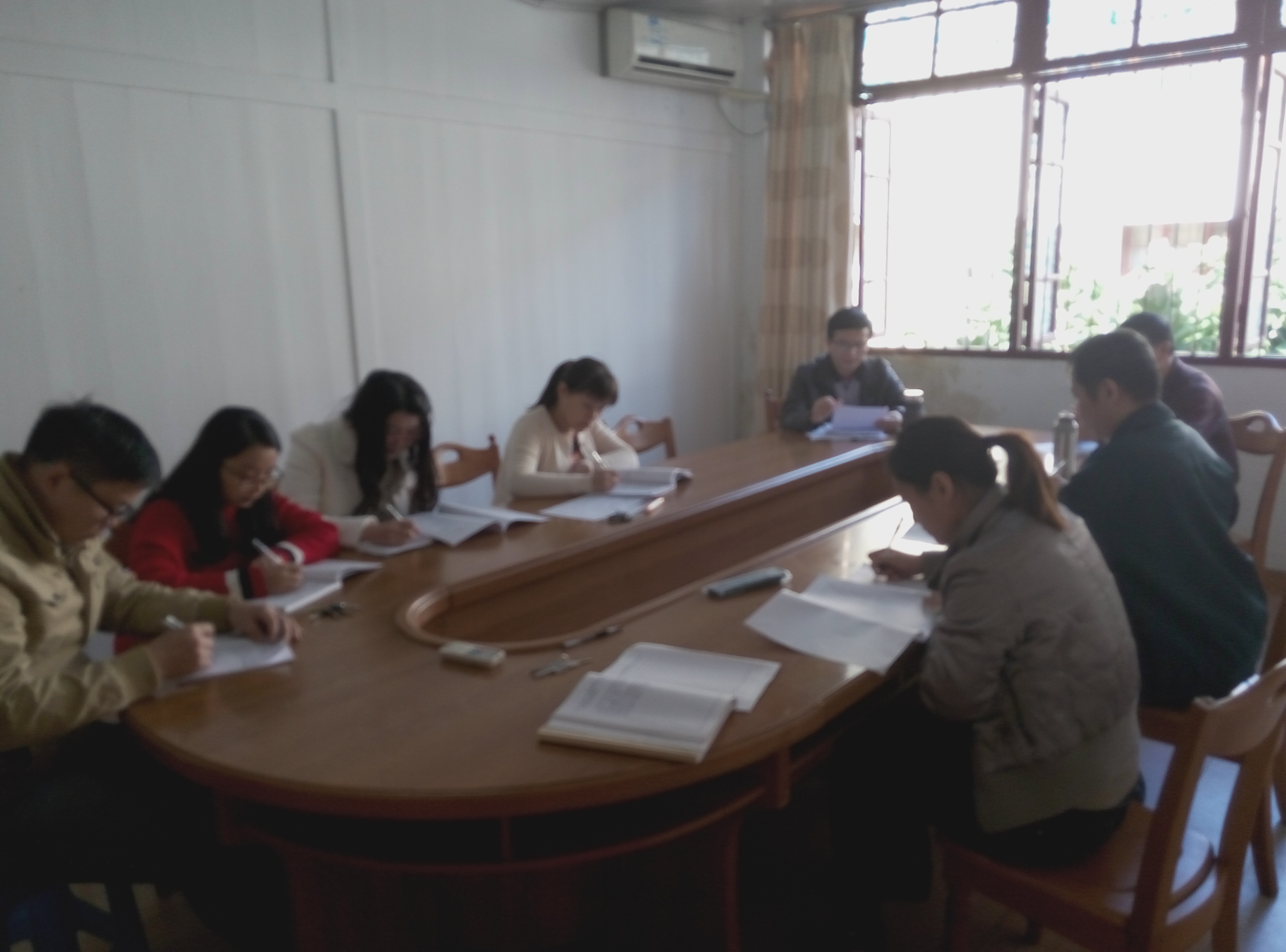 教科院党委中心组扩大会集中学习《习近平在全国高校思想政治工作会议上的重要讲话精神》